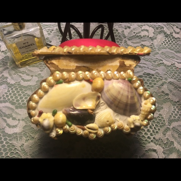 Antique Shell Jewelry Box - Picture 2 of 6